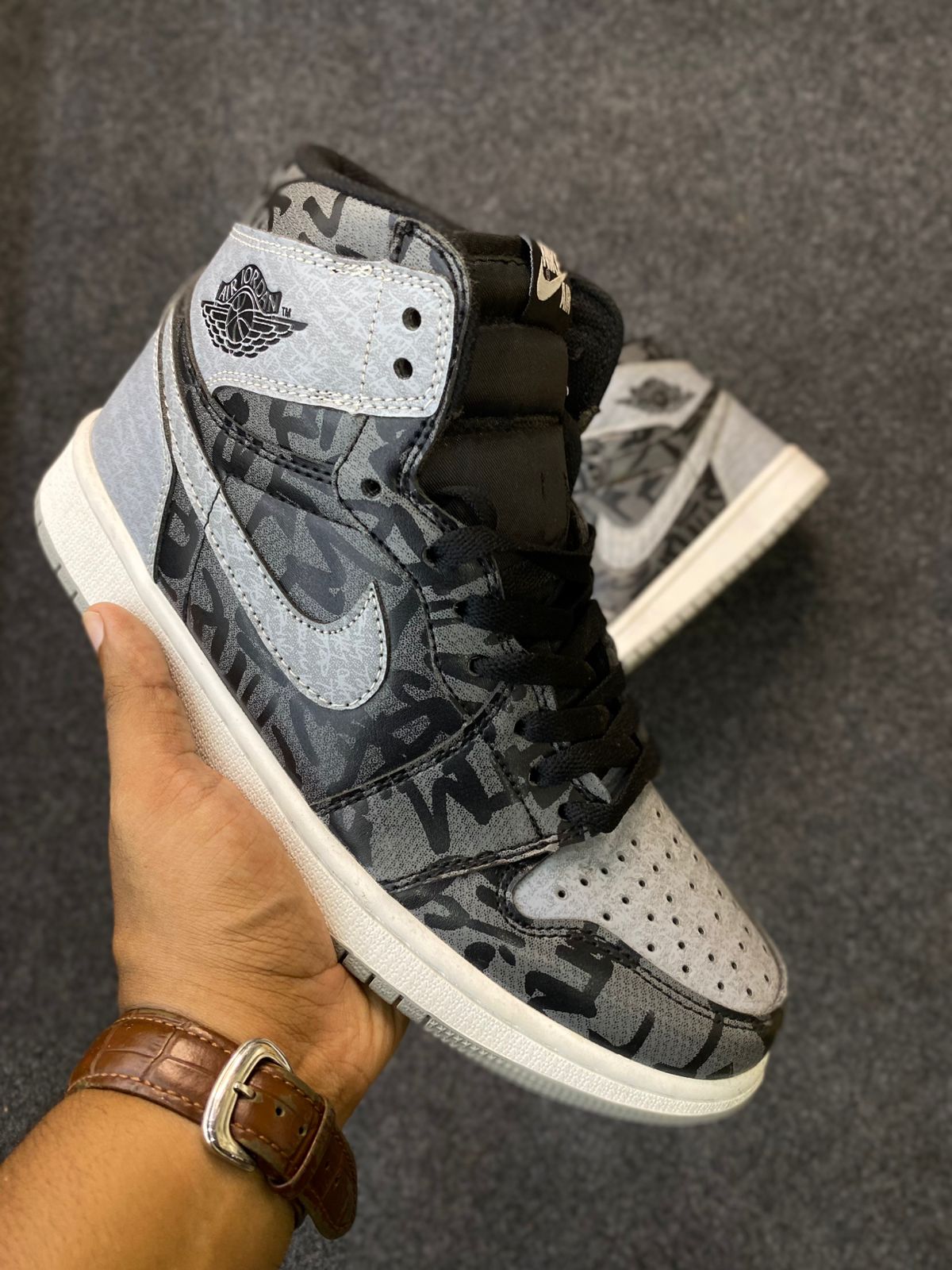 Nike Air Jordan 1 Retro High OG "Rebellionaire"