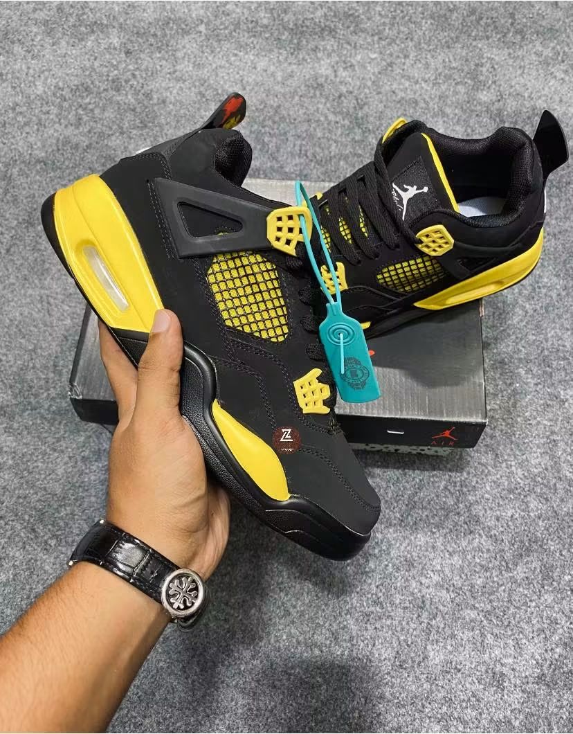 Air Jordan 4 Bumble Bee