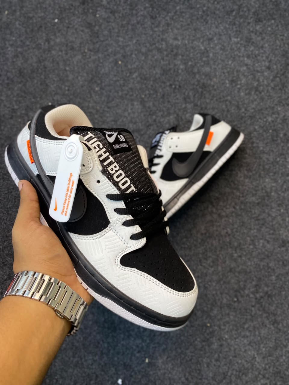 Nike SB Dunk Low x TIGHTBOOTH