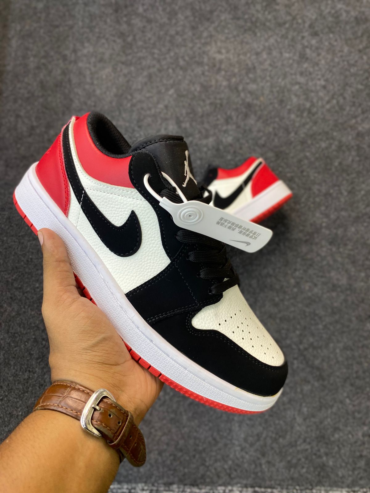 Air Jordan 1 Low "Red Toe"