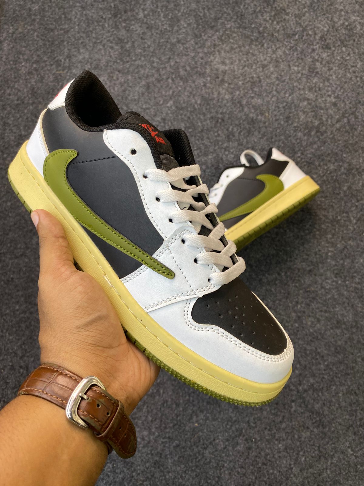 Travis Scott x Air Jordan 1 Retro Low OG "Olive"